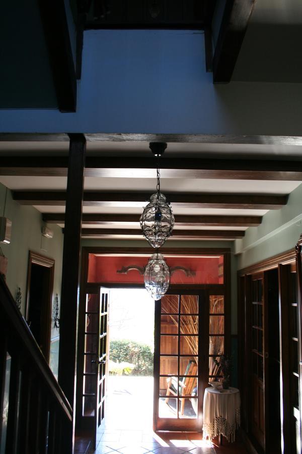 منزل الضيف Hoyos del Collado  في La Casona De Collado المظهر الخارجي الصورة